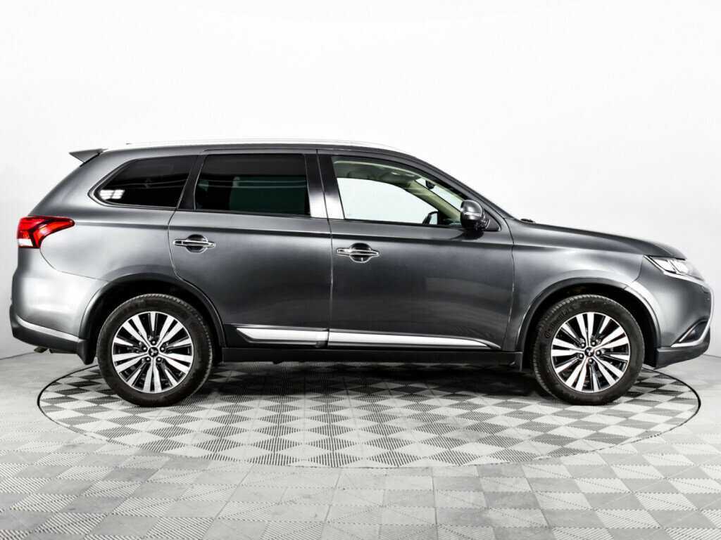 Mitsubishi Outlander б/у, 2018, Вариатор. Фото: #3