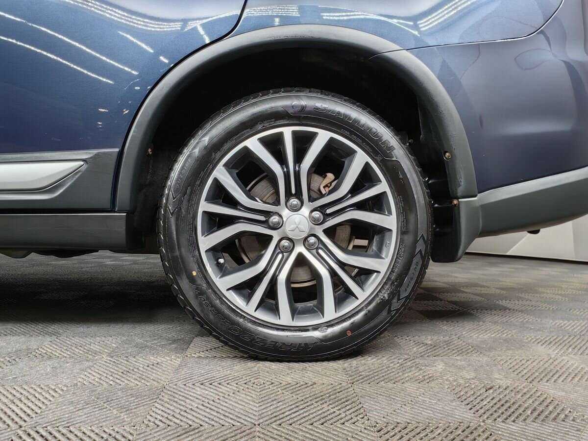 Mitsubishi Outlander б/у, 2018, Вариатор. Фото: #16