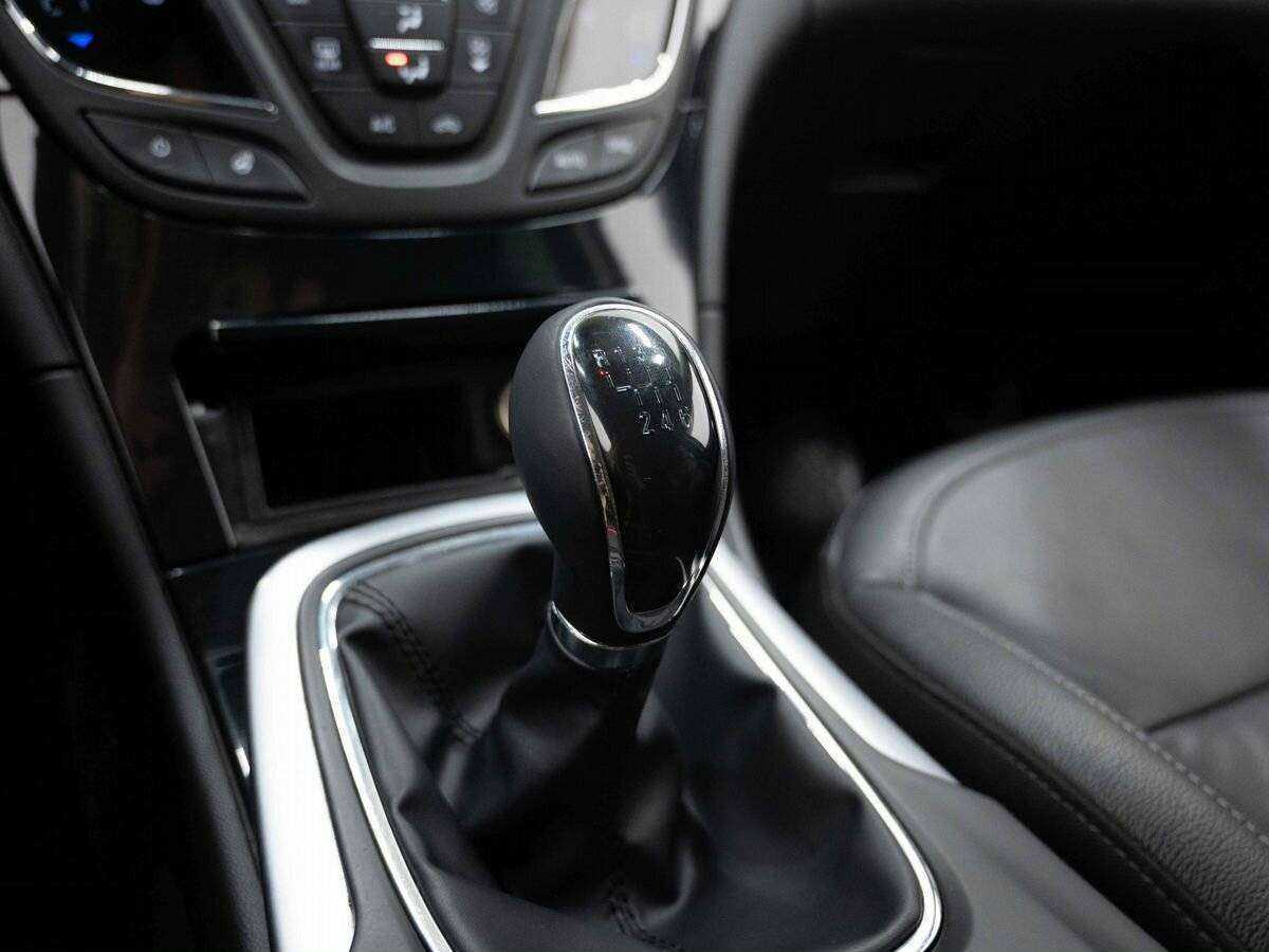 Opel Insignia б/у, 2013, Механическая. Фото: #24