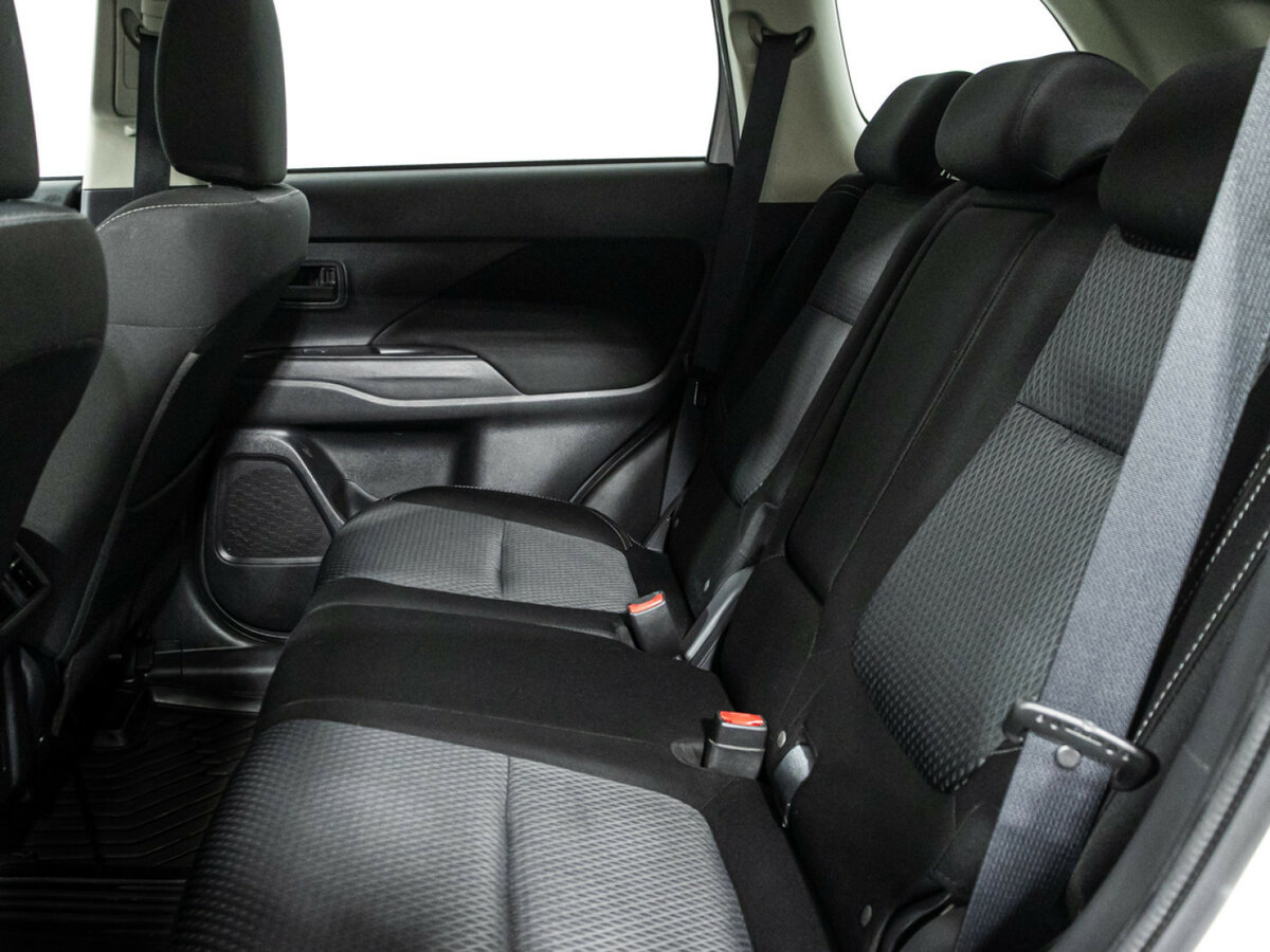 Mitsubishi Outlander б/у, 2019, Вариатор. Фото: #7