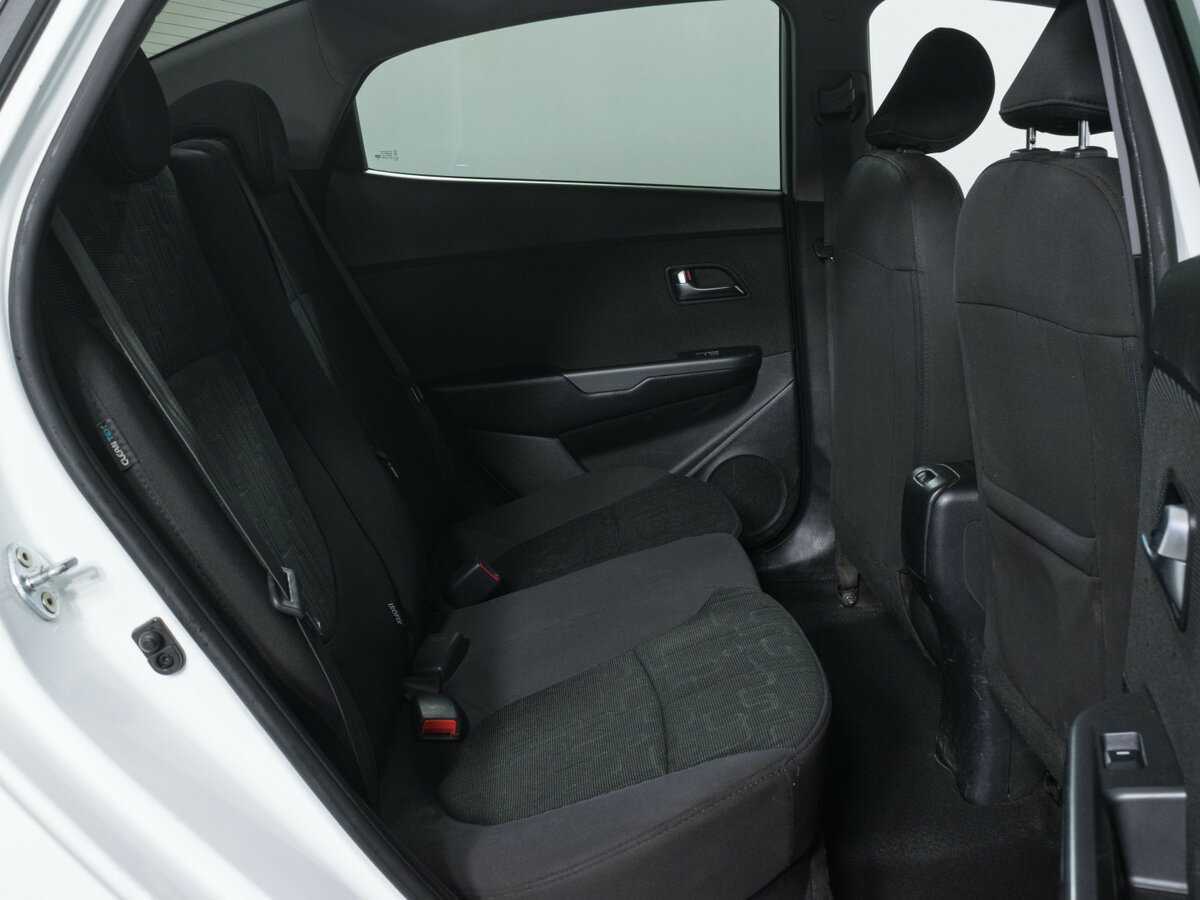 Kia Rio б/у, 2016, Автоматическая. Фото: #9