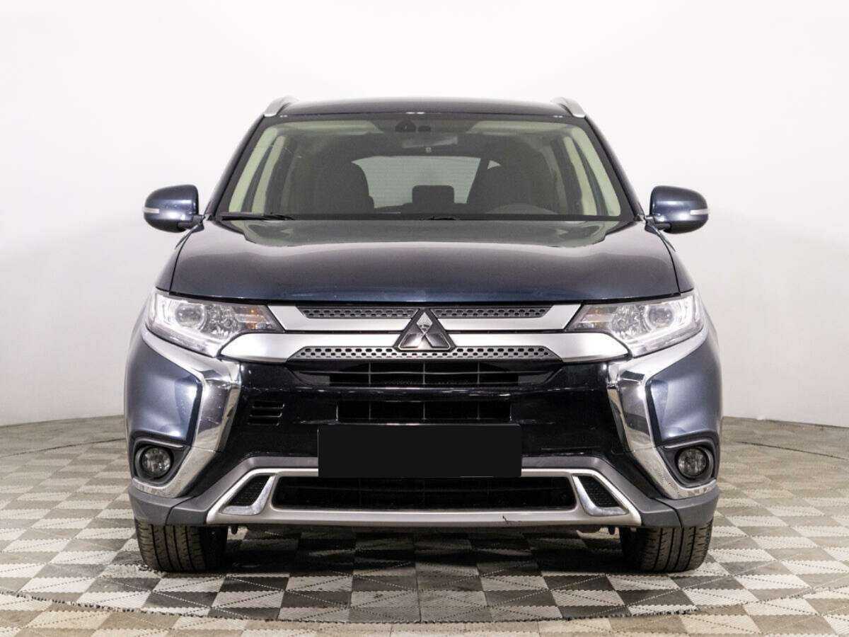 Mitsubishi Outlander б/у, 2019, Вариатор. Фото: #1