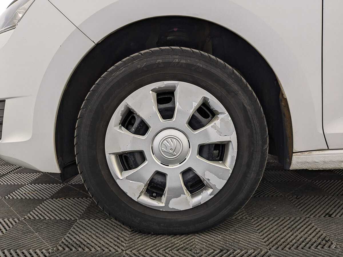 Skoda Rapid б/у, 2017, Механическая. Фото: #11