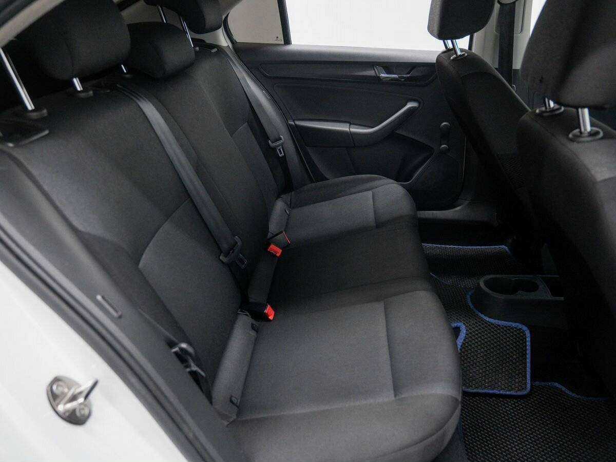 Skoda Rapid б/у, 2017, Механическая. Фото: #12