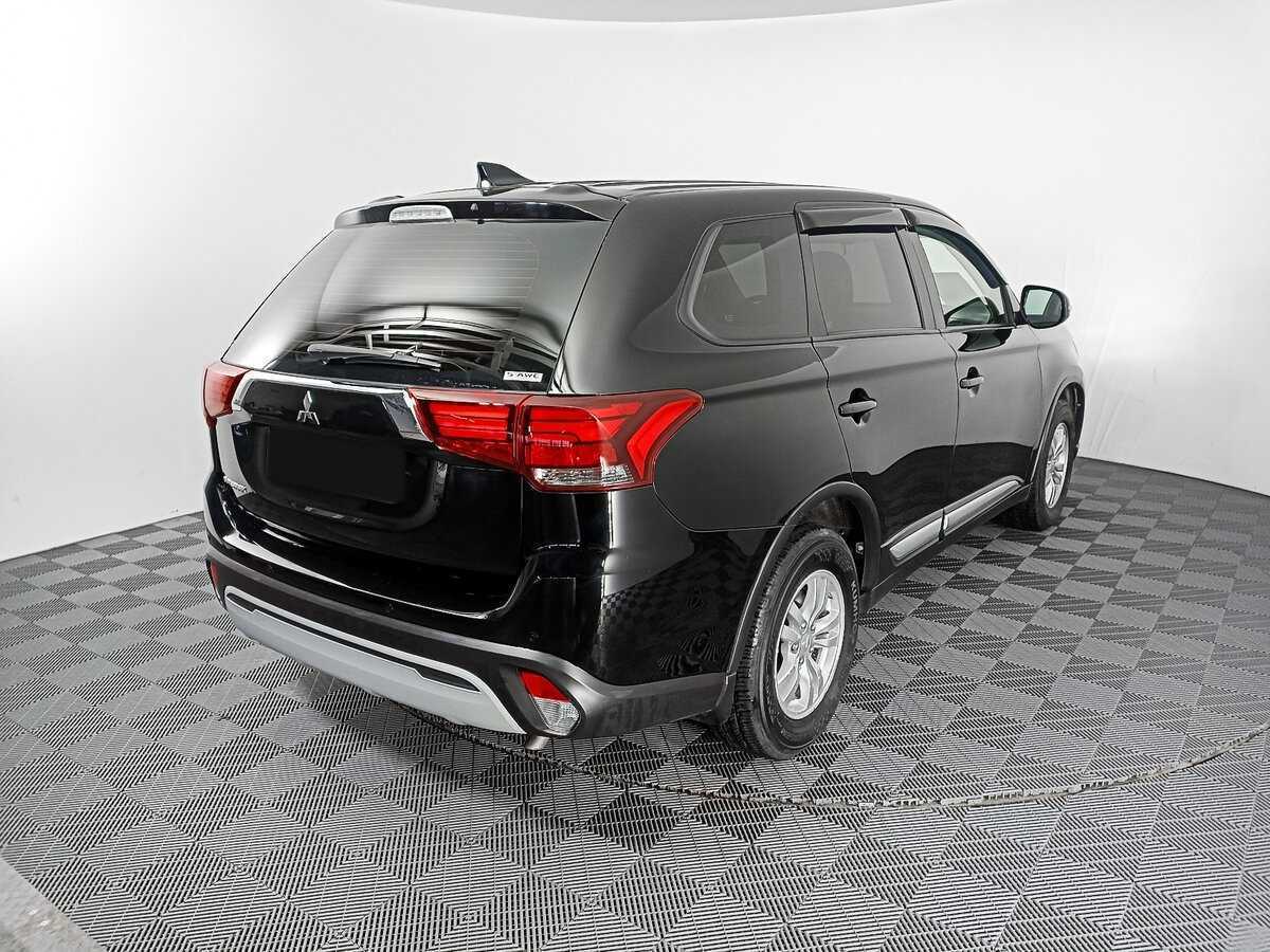 Mitsubishi Outlander б/у, 2021, Вариатор. Фото: #4