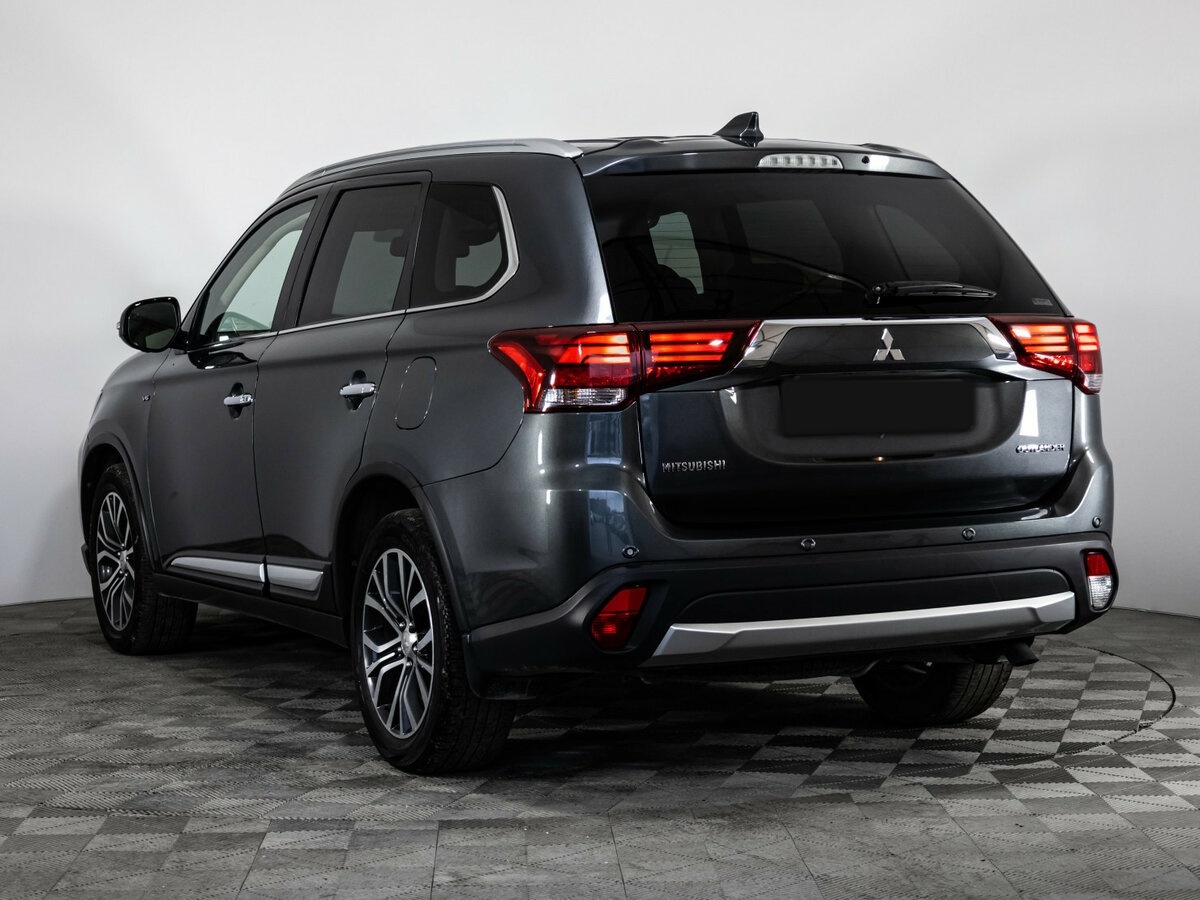 Mitsubishi Outlander б/у, 2018, Автоматическая. Фото: #5