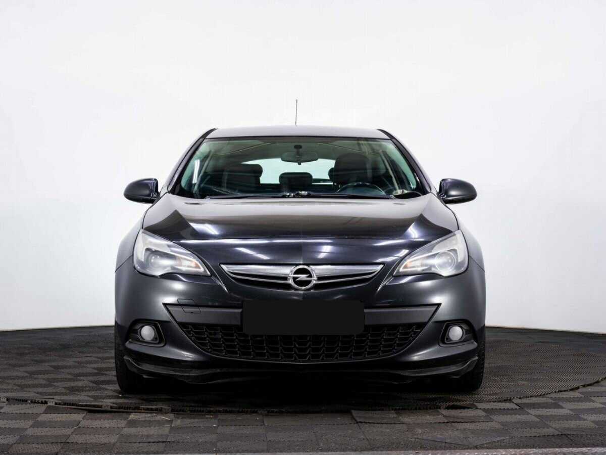 Opel Astra б/у, 2013, Механическая. Фото: #1