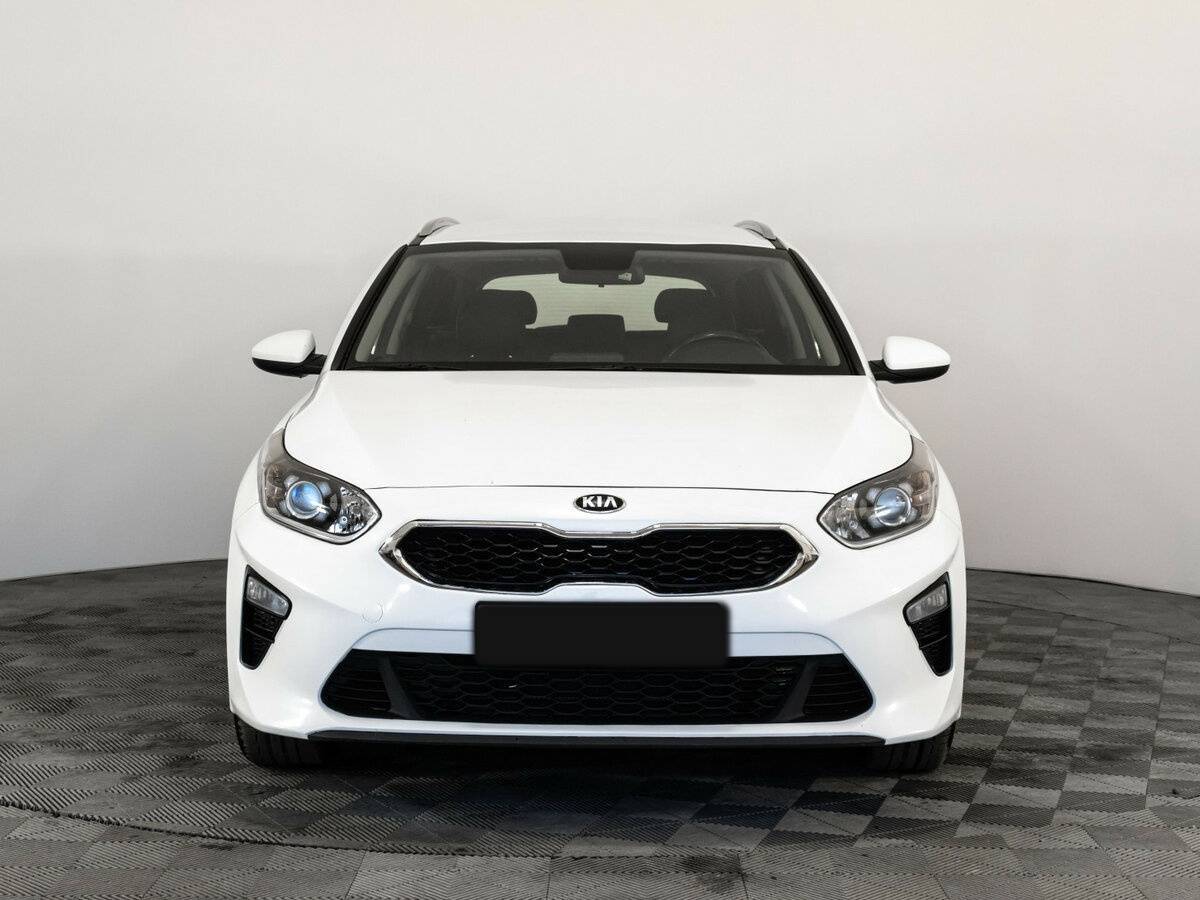 Kia Ceed б/у, 2018, Автоматическая. Фото: #1