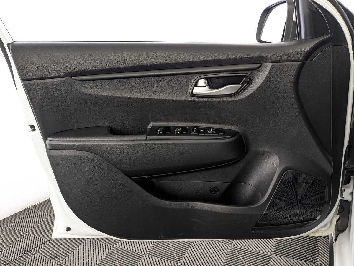 Kia Rio б/у, 2020, Автоматическая. Фото: #15