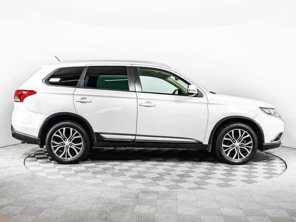 Mitsubishi Outlander б/у, 2015, Вариатор. Фото: #3