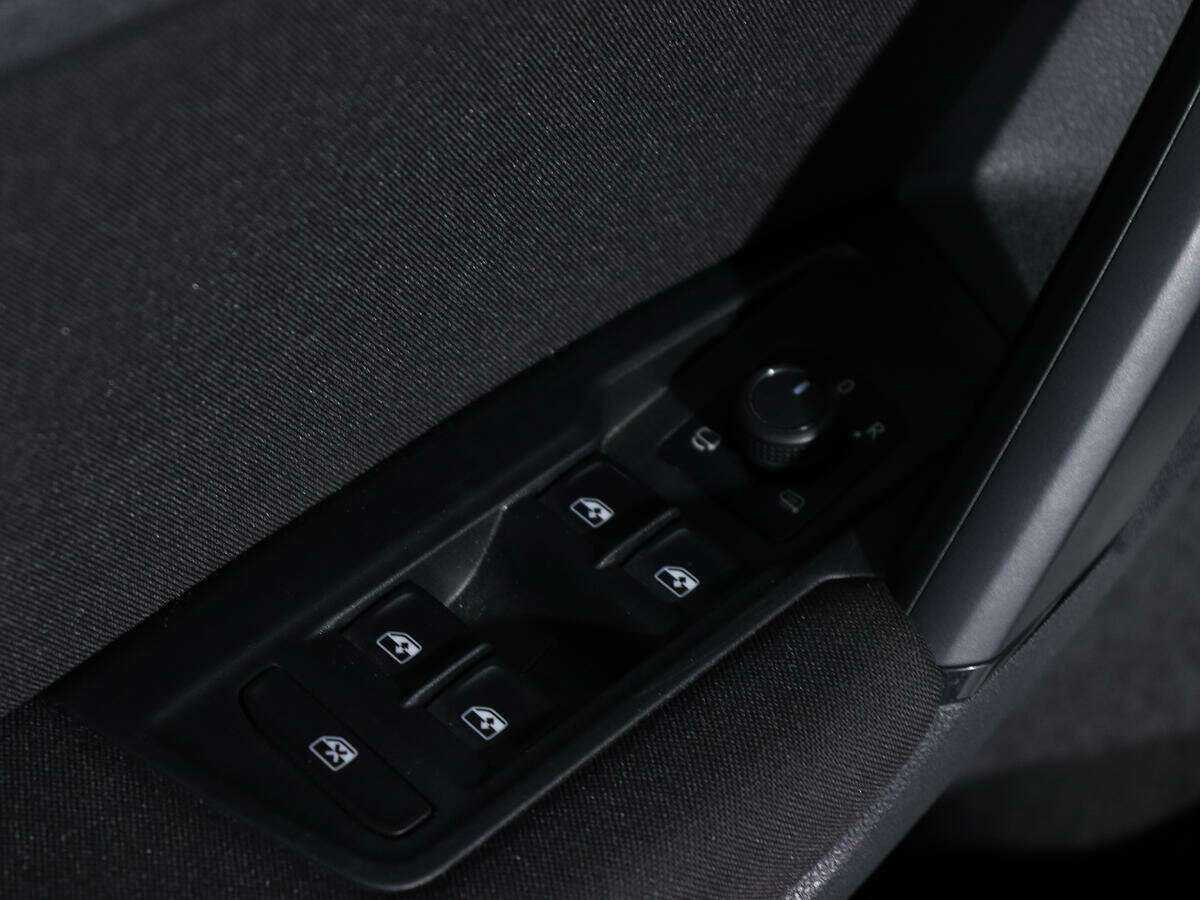 Volkswagen Tiguan б/у, 2020, Роботизированная. Фото: #15