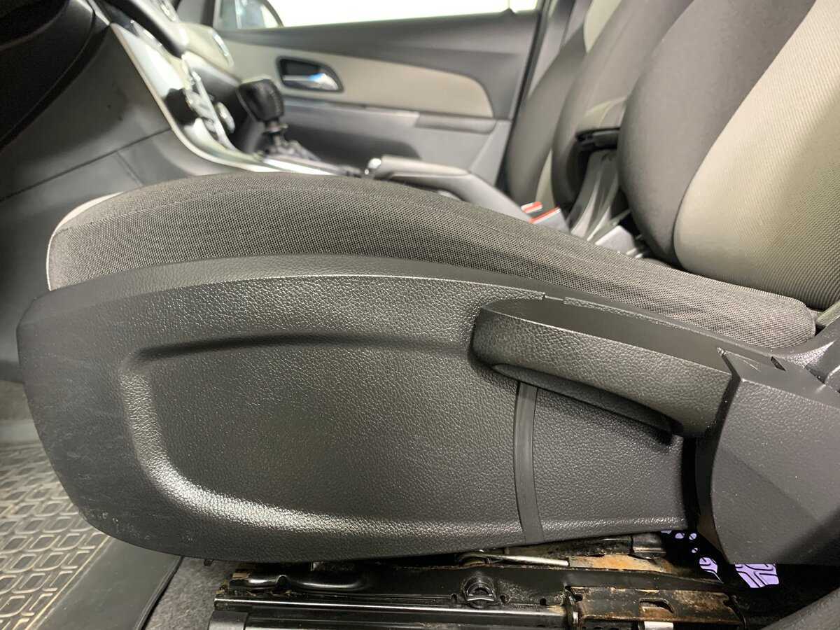 Chevrolet Cruze б/у, 2013, Механическая. Фото: #14