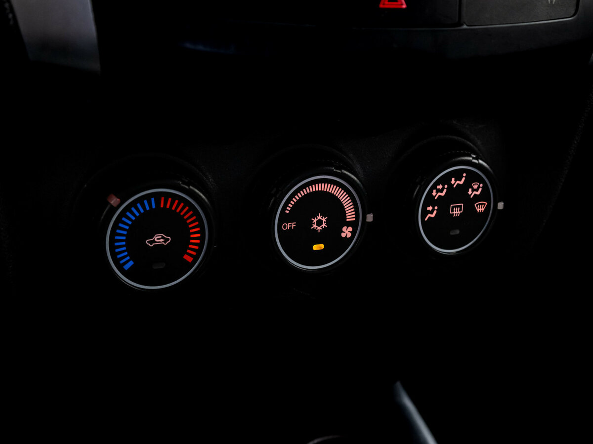 Mitsubishi ASX б/у, 2013, Механическая. Фото: #11