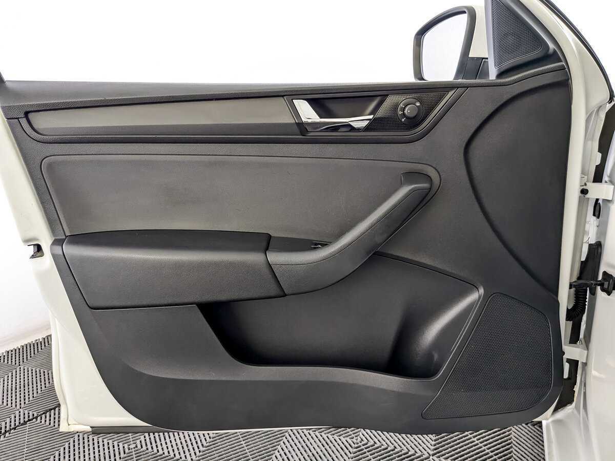 Skoda Rapid б/у, 2019, Механическая. Фото: #13