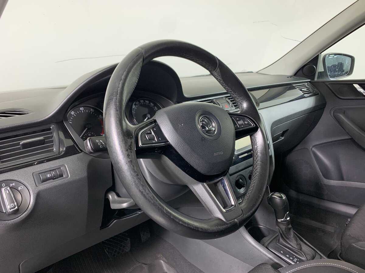 Skoda Rapid б/у, 2015, Роботизированная. Фото: #10