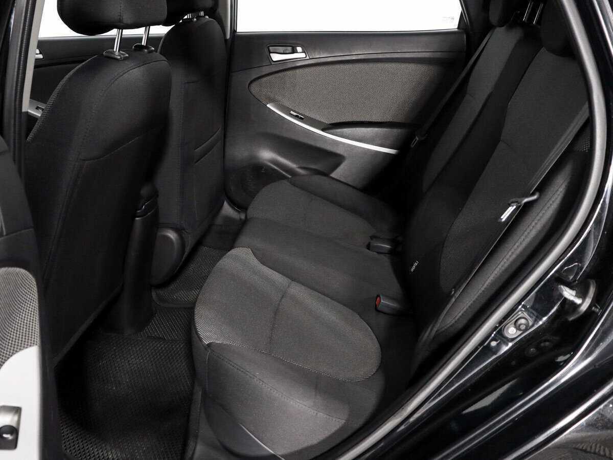 Hyundai Solaris б/у, 2013, Автоматическая. Фото: #9