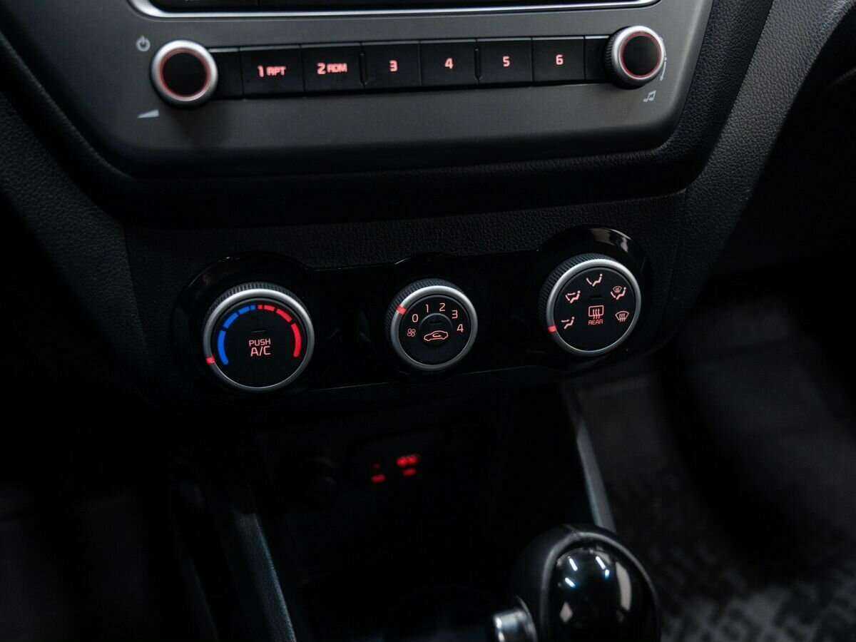 Kia Rio б/у, 2015, Автоматическая. Фото: #24