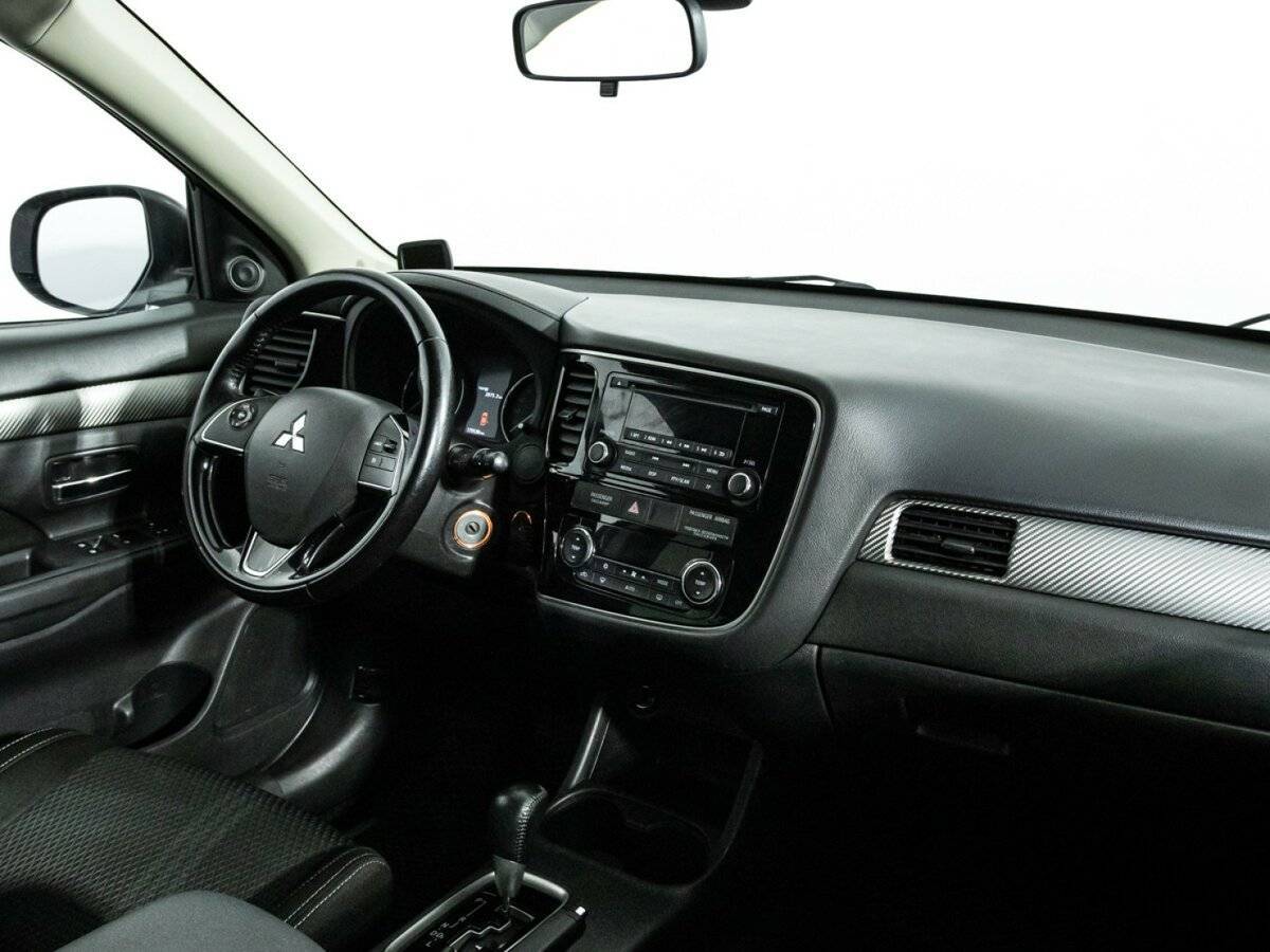 Mitsubishi Outlander б/у, 2016, Вариатор. Фото: #8
