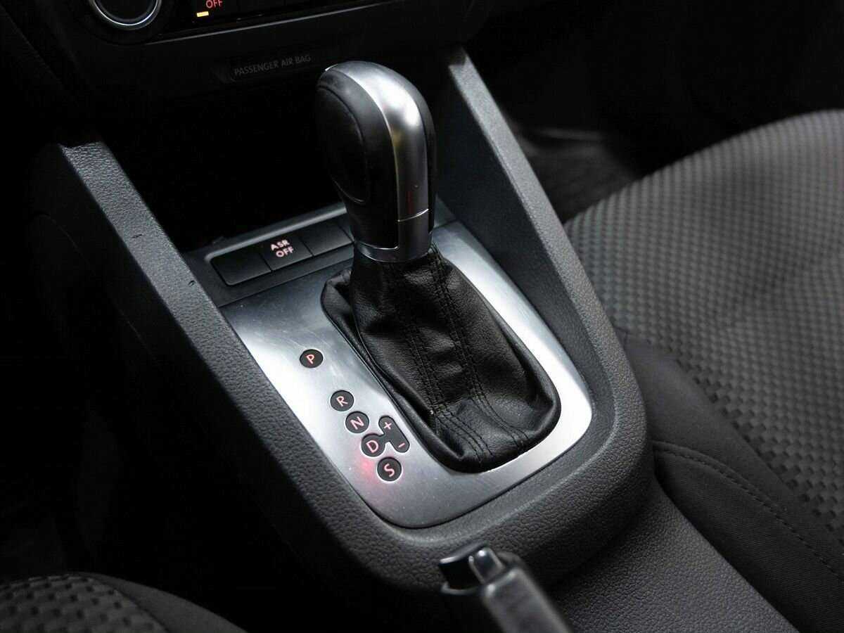 Volkswagen Jetta б/у, 2012, Автоматическая. Фото: #17