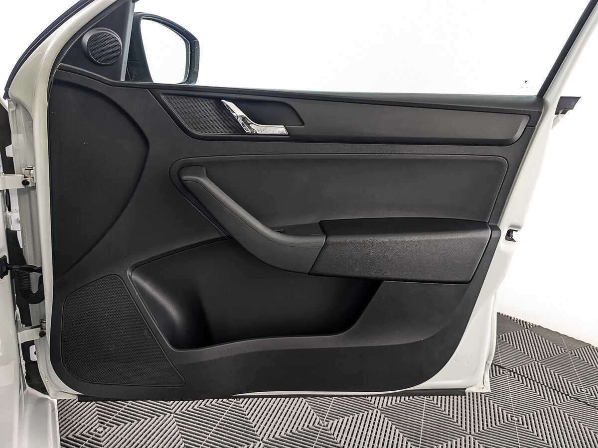 Skoda Rapid б/у, 2017, Механическая. Фото: #21