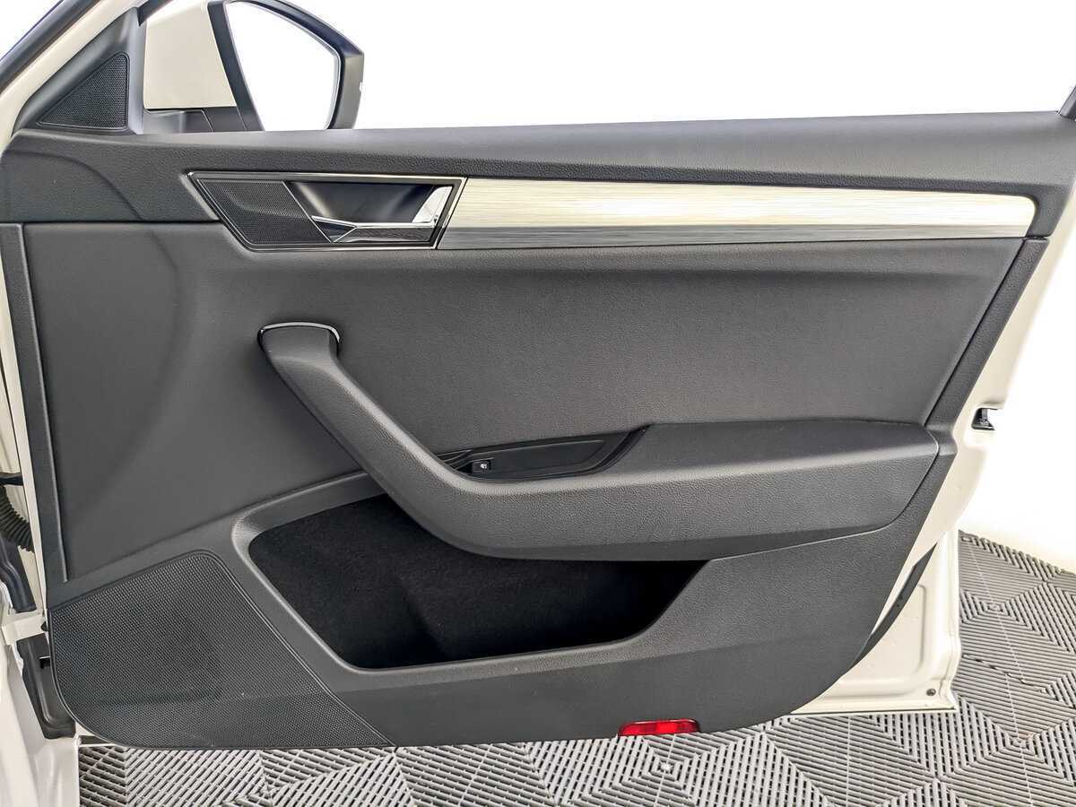 Skoda Superb б/у, 2021, Роботизированная. Фото: #19