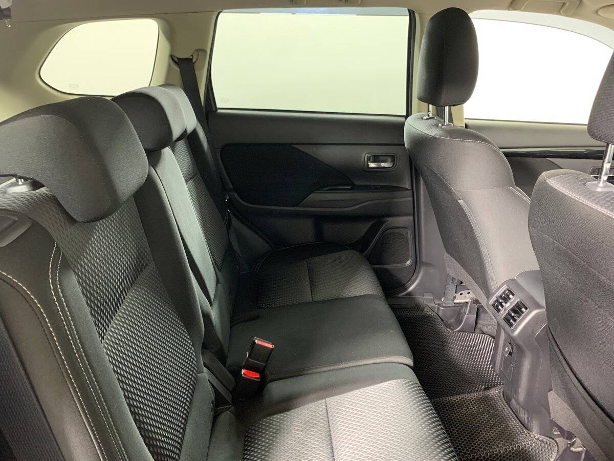 Mitsubishi Outlander б/у, 2019, Вариатор. Фото: #16