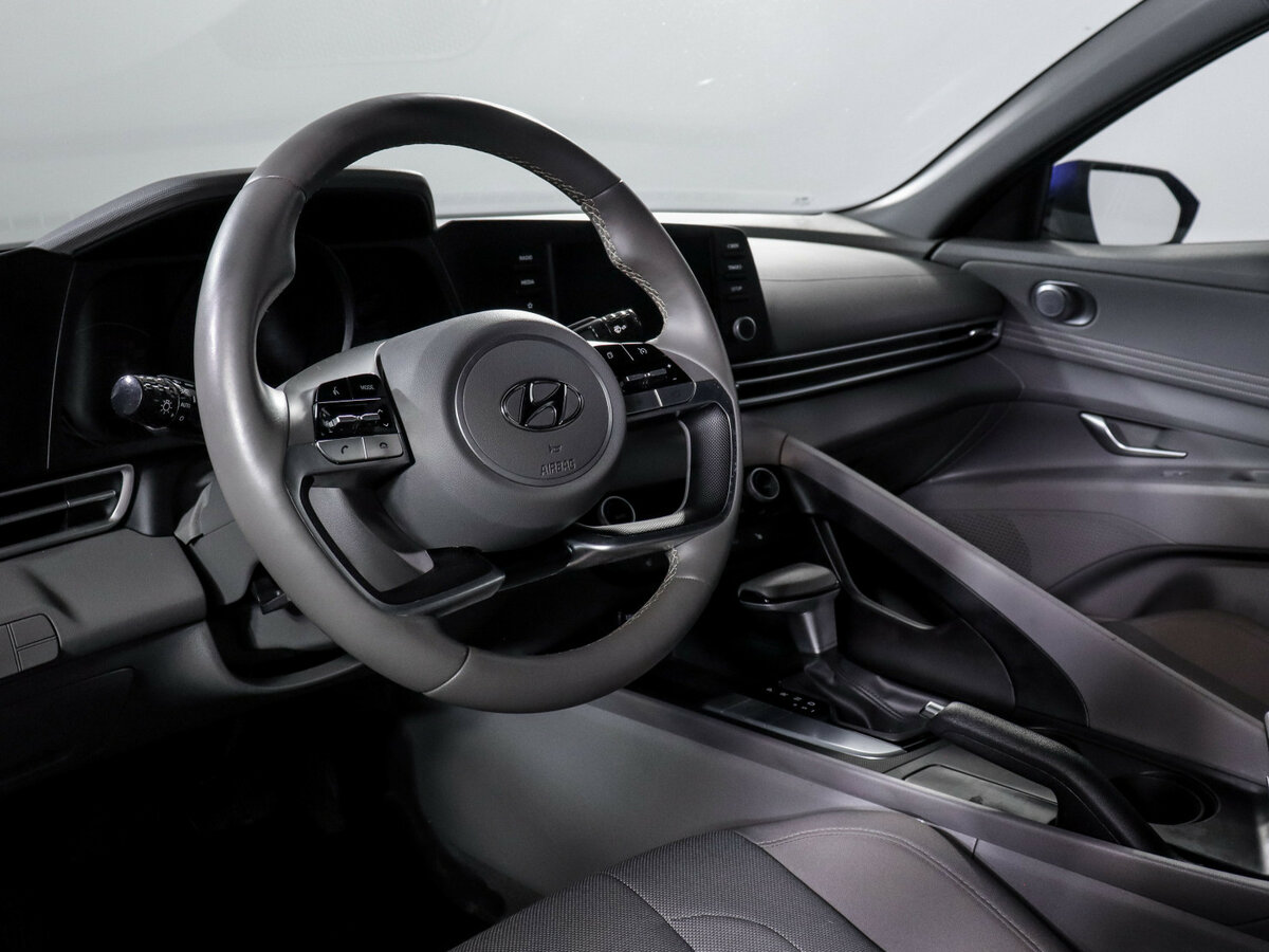 Hyundai Elantra б/у, 2021, Автоматическая. Фото: #10