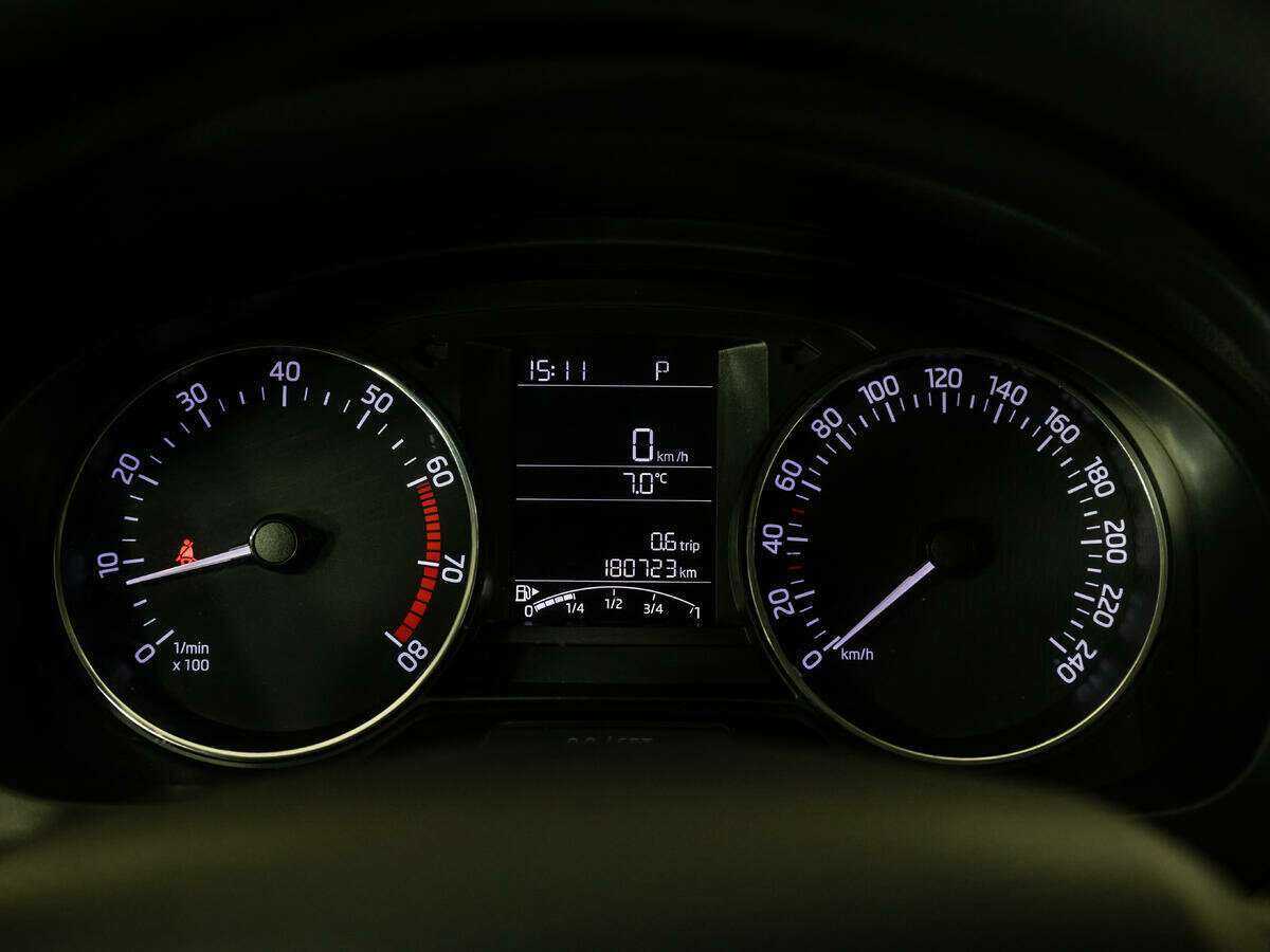 Skoda Rapid б/у, 2016, Автоматическая. Фото: #10