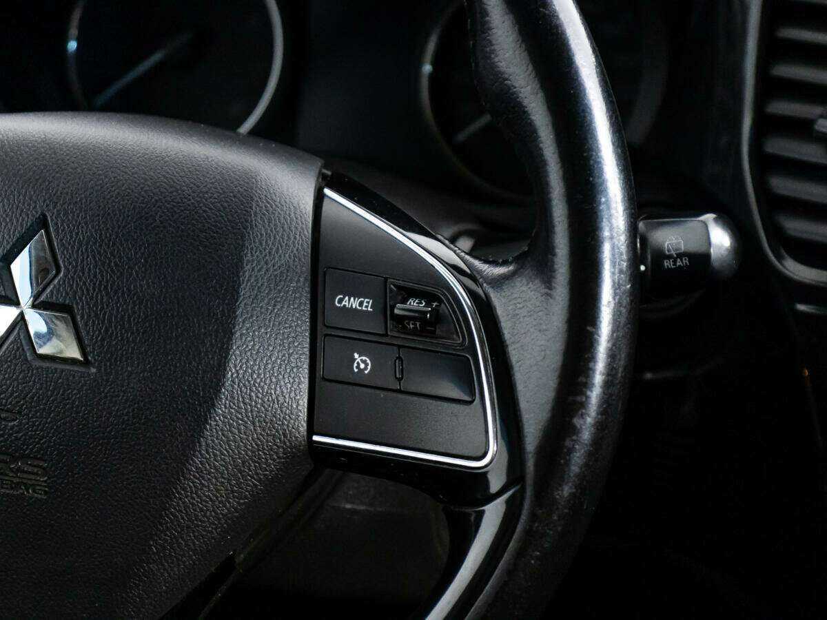 Mitsubishi Outlander б/у, 2016, Вариатор. Фото: #18