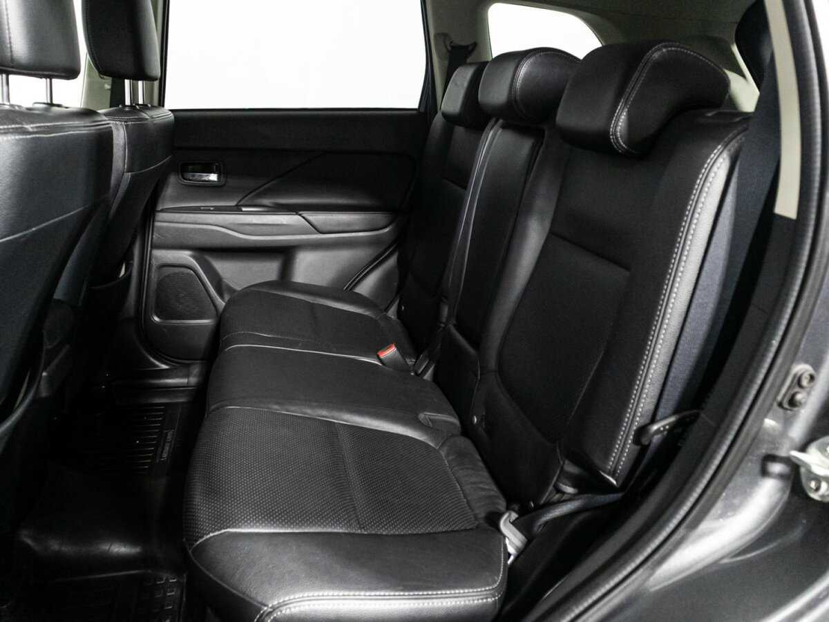Mitsubishi Outlander б/у, 2015, Вариатор. Фото: #9