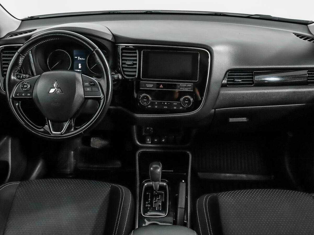 Mitsubishi Outlander б/у, 2020, Вариатор. Фото: #12