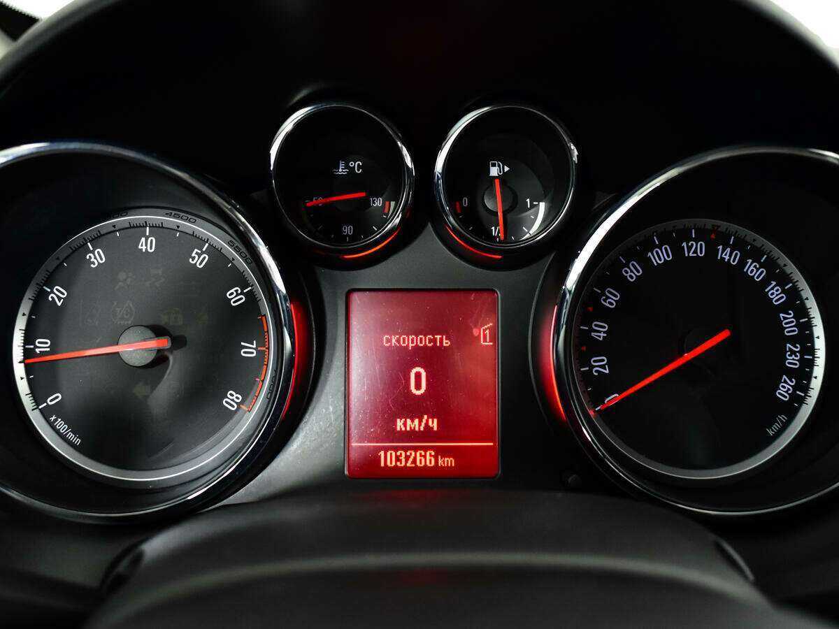 Opel Astra б/у, 2012, Механическая. Фото: #10