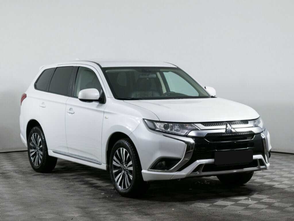 Mitsubishi Outlander б/у, 2022, Вариатор. Фото: #2
