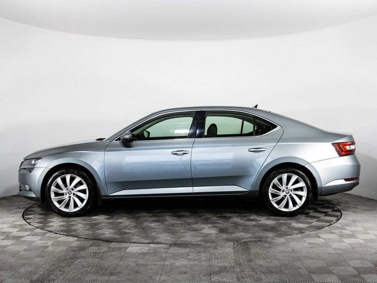 Skoda Superb б/у, 2017, Роботизированная. Фото: #7