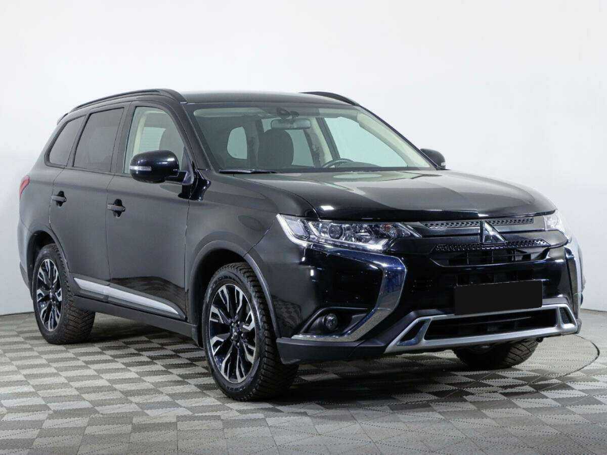 Mitsubishi Outlander б/у, 2021, Вариатор. Фото: #2