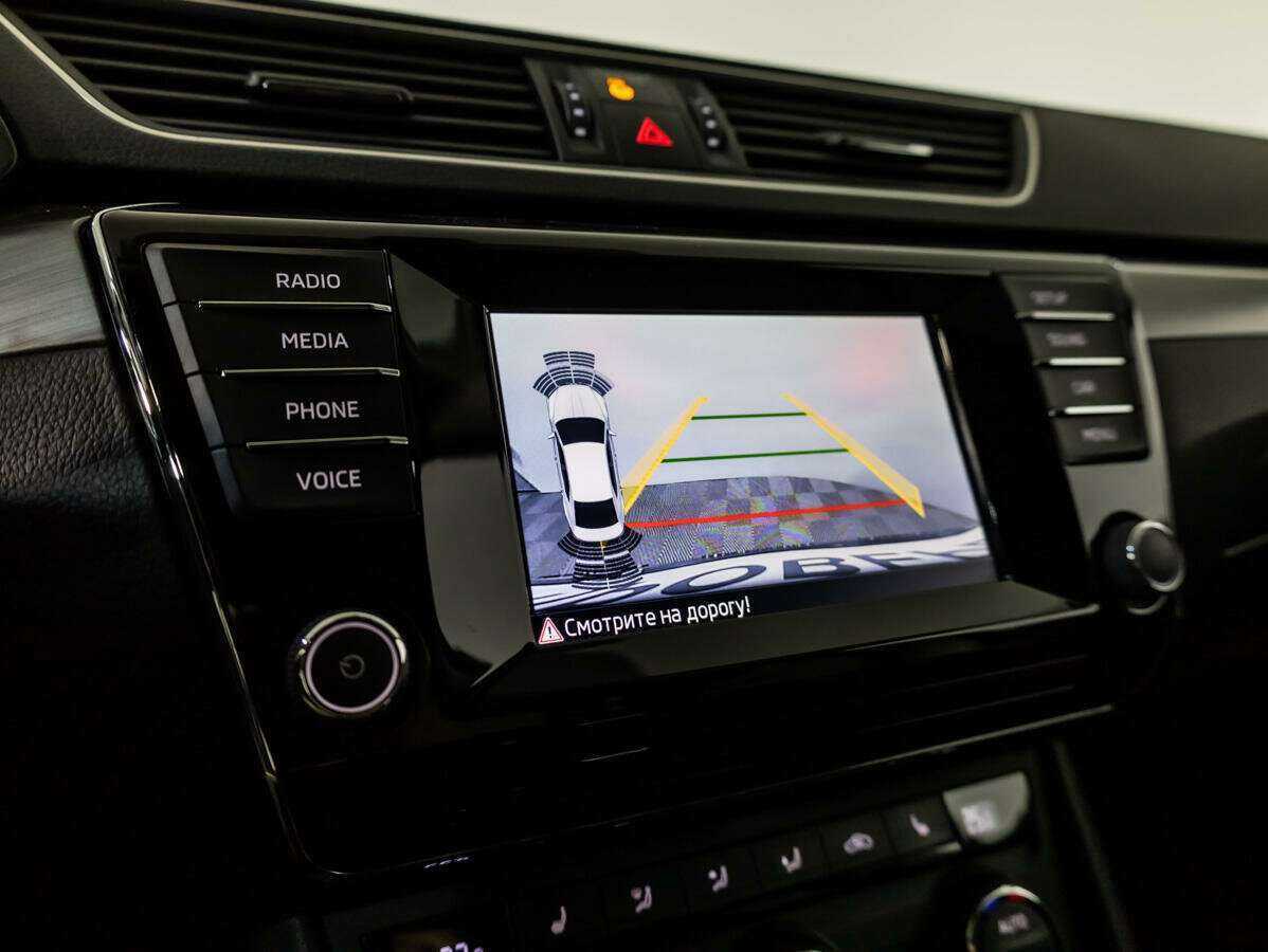 Skoda Superb б/у, 2016, Роботизированная. Фото: #12