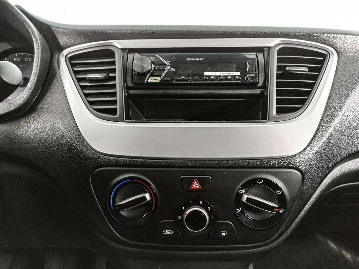 Hyundai Solaris б/у, 2018, Механическая. Фото: #14