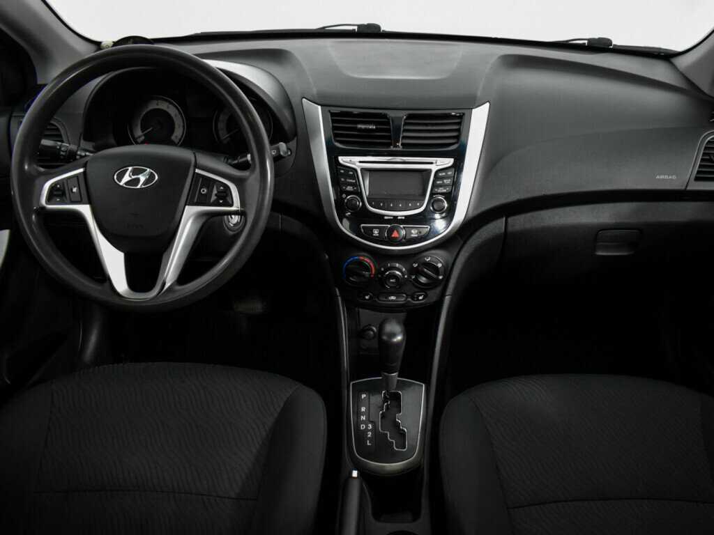 Hyundai Solaris б/у, 2012, Автоматическая. Фото: #9