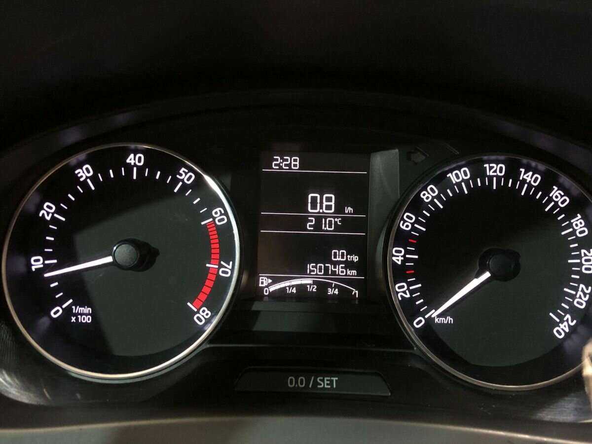 Skoda Rapid б/у, 2015, Механическая. Фото: #11