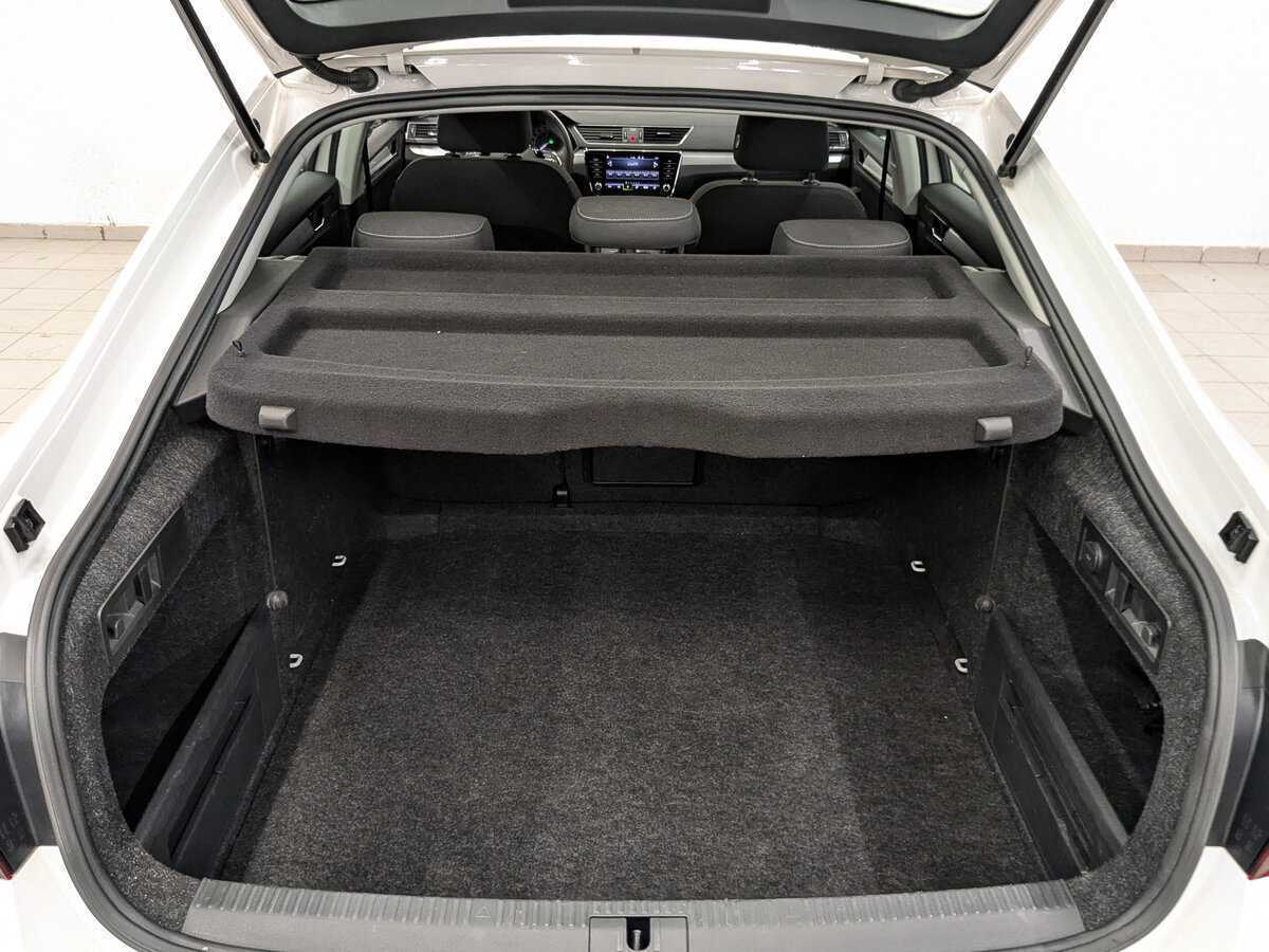 Skoda Superb б/у, 2020, Роботизированная. Фото: #10