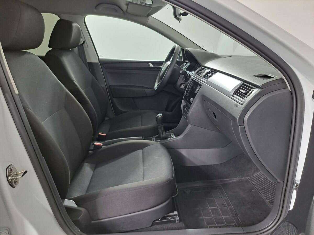 Skoda Rapid б/у, 2018, Механическая. Фото: #8