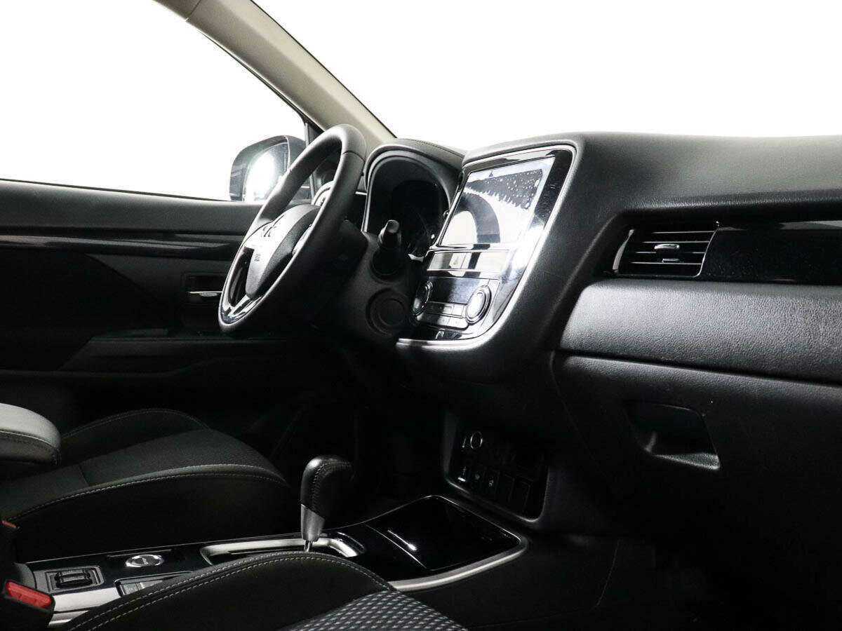 Mitsubishi Outlander б/у, 2019, Вариатор. Фото: #6