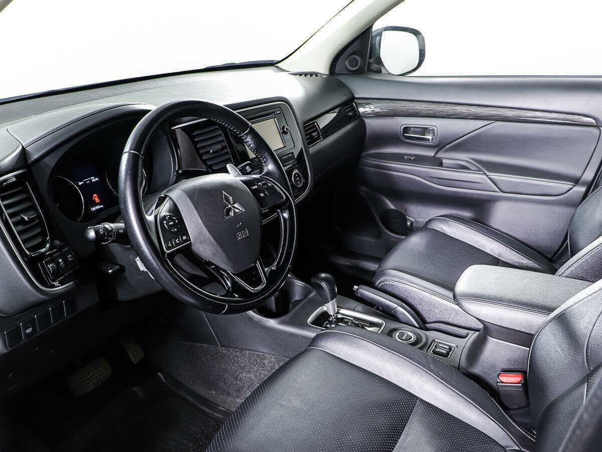 Mitsubishi Outlander б/у, 2016, Вариатор. Фото: #12