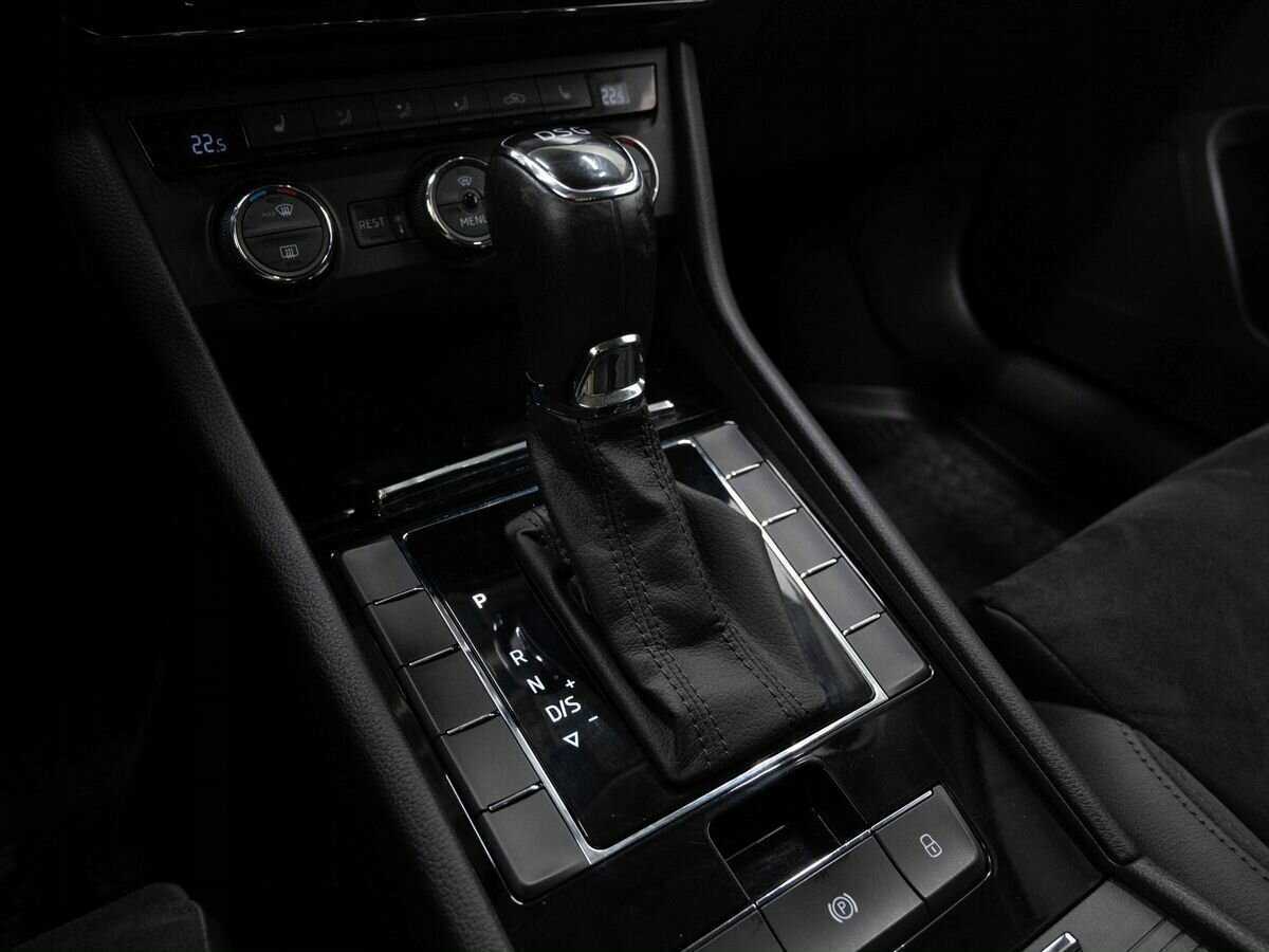 Skoda Superb б/у, 2016, Роботизированная. Фото: #17