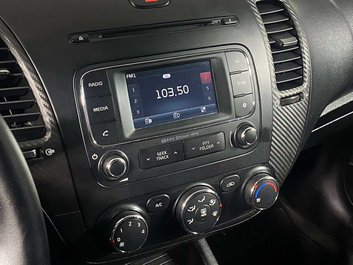 Kia Cerato б/у, 2013, Механическая. Фото: #10