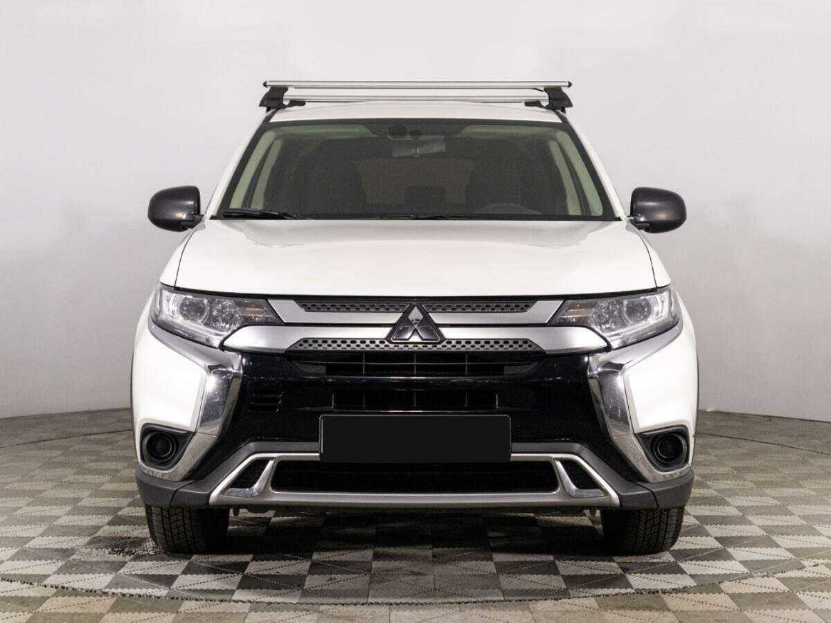 Mitsubishi Outlander б/у, 2020, Вариатор. Фото: #1