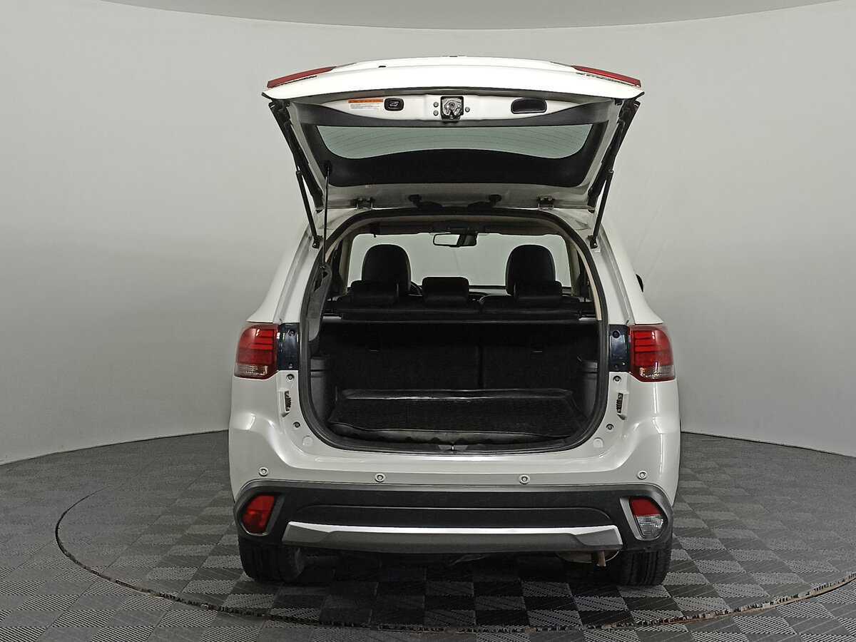 Mitsubishi Outlander б/у, 2017, Вариатор. Фото: #7