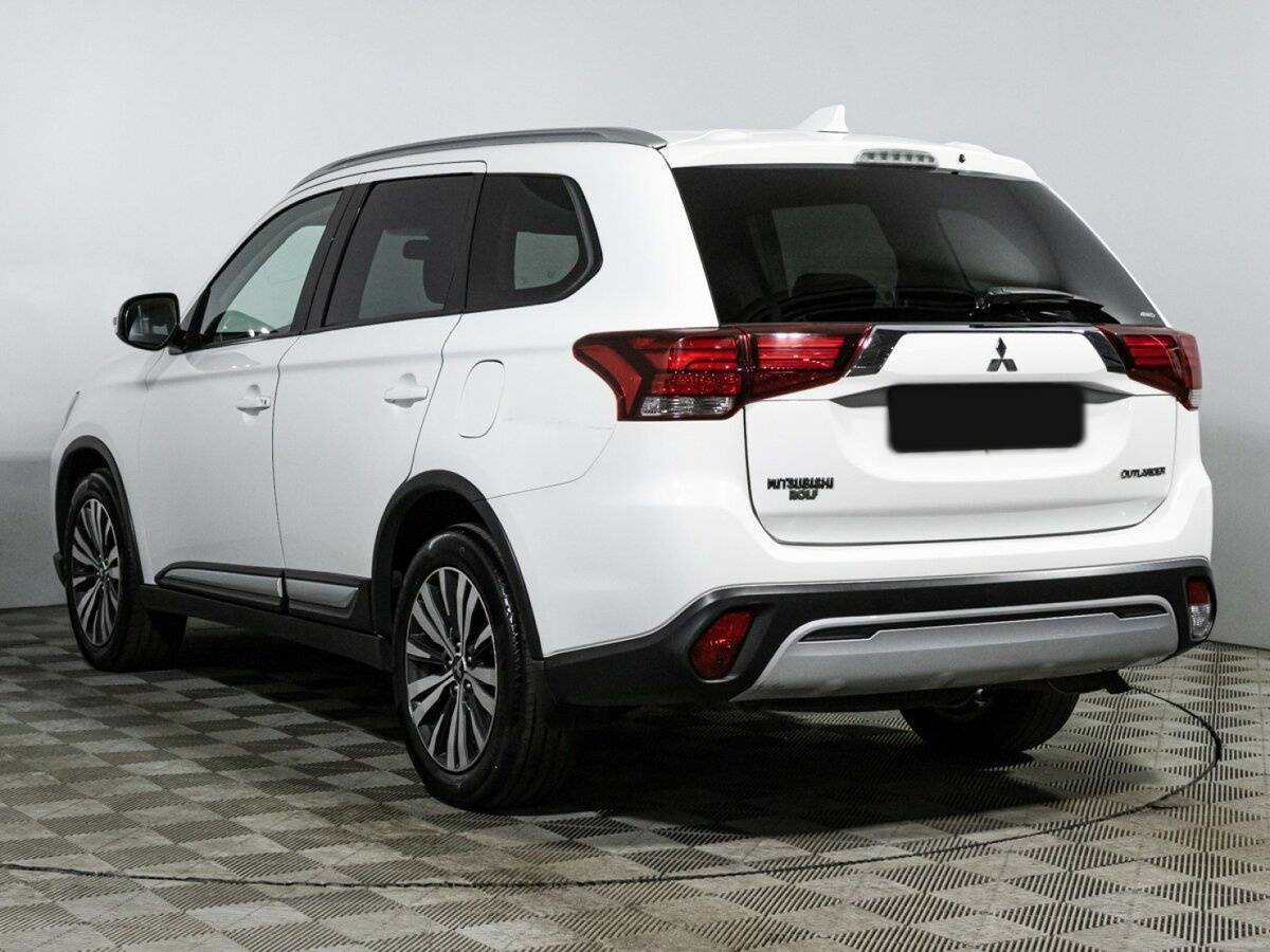 Mitsubishi Outlander б/у, 2019, Вариатор. Фото: #6