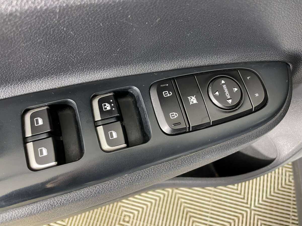 Kia Rio б/у, 2020, Автоматическая. Фото: #17