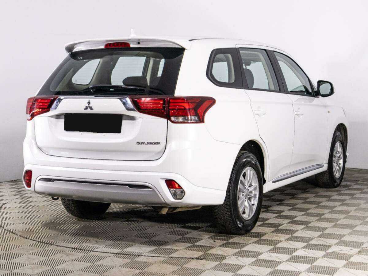 Mitsubishi Outlander б/у, 2022, Вариатор. Фото: #4